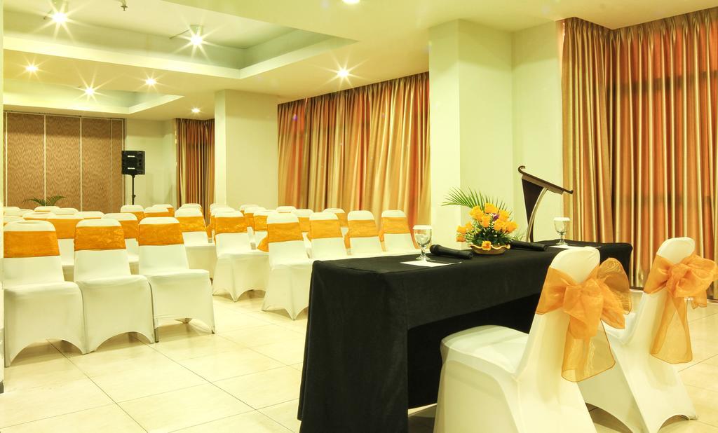 Valore Hotel Cimahi Luaran gambar